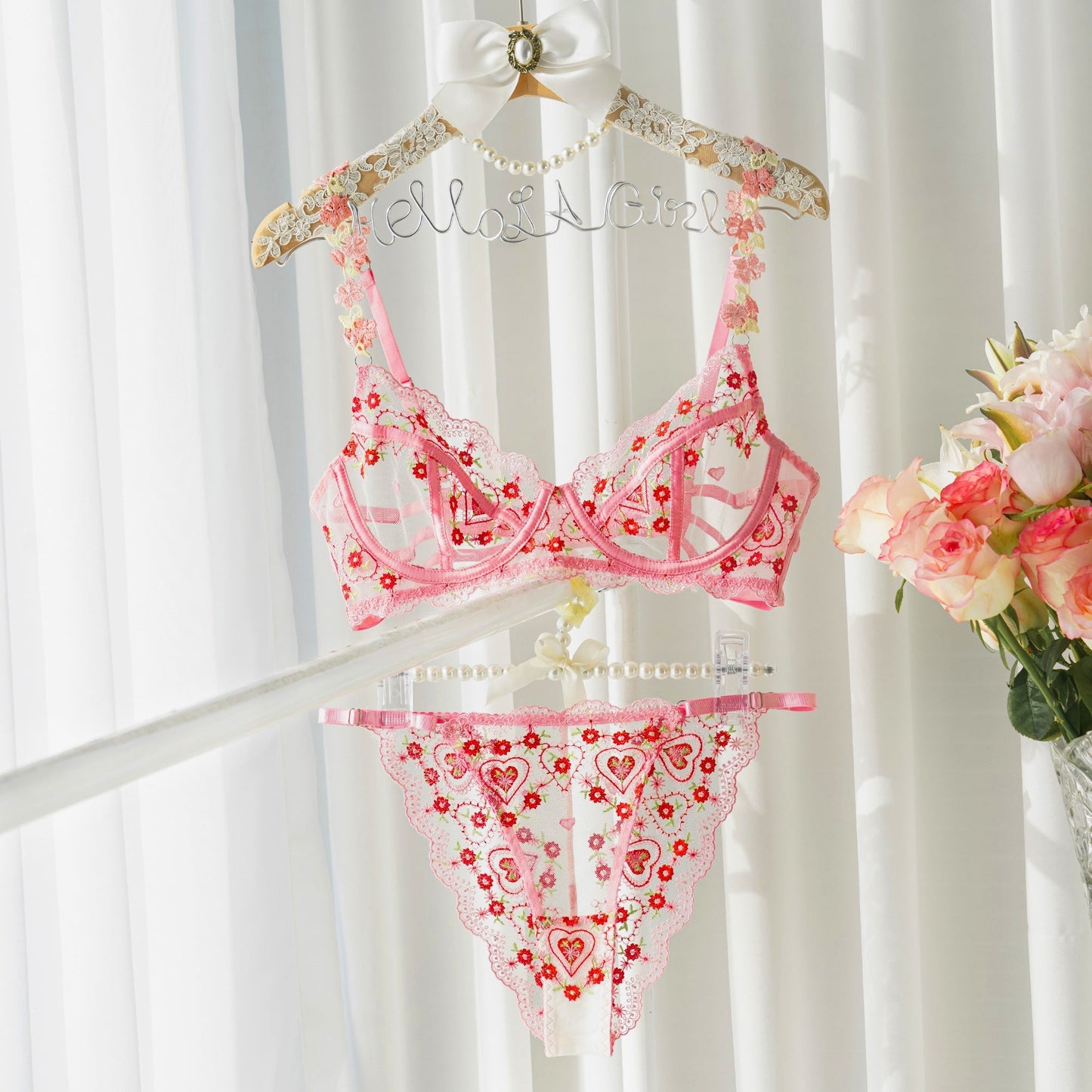Completo intimo rosa con tenero cuore