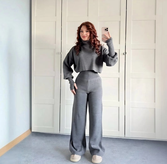 High-neck cropped sweater and high-waisted pants knit set