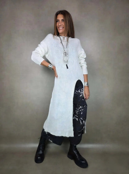 Solid color long-sleeved slit knit midi dress