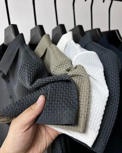 Men's t-shirt with an elegant silk texture - MYSTERYBOXS