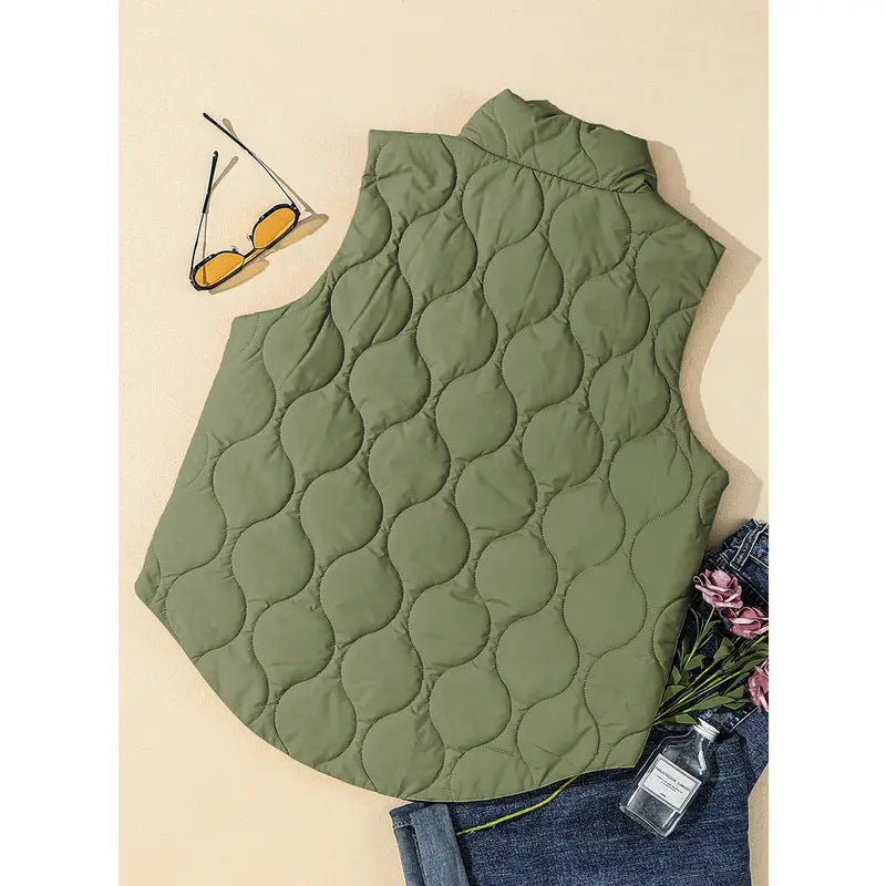 Stand-up collar sleeveless quilted jacket