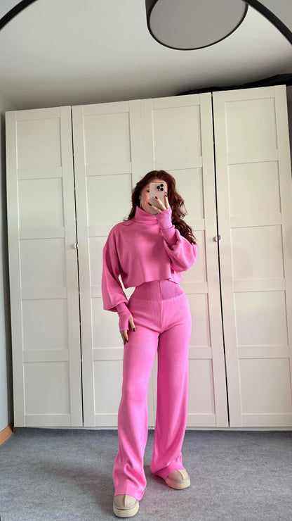 High-neck cropped sweater and high-waisted pants knit set