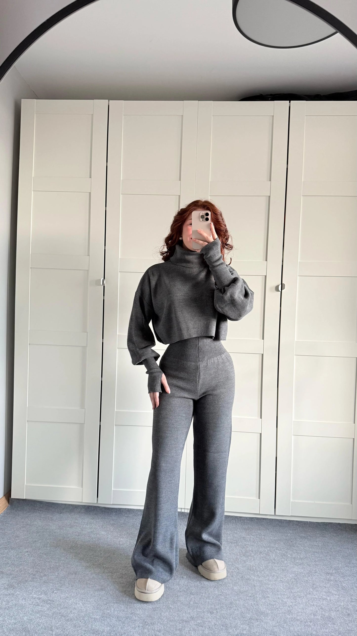 High-neck cropped sweater and high-waisted pants knit set - MYSTERYBOXS