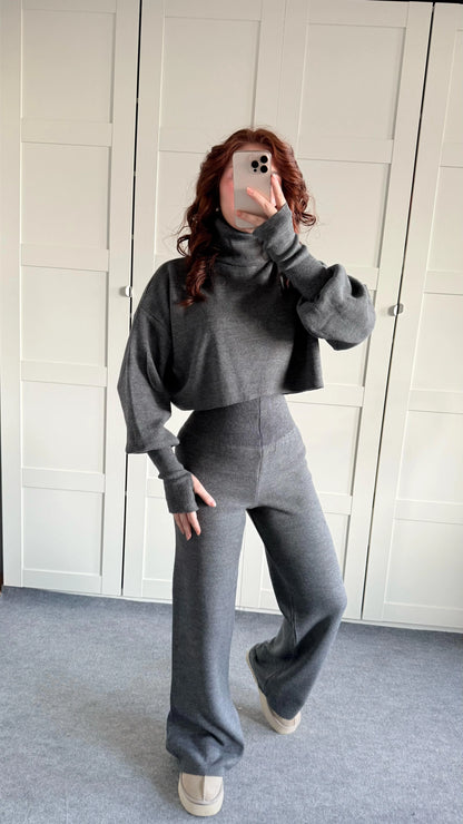 High-neck cropped sweater and high-waisted pants knit set - MYSTERYBOXS