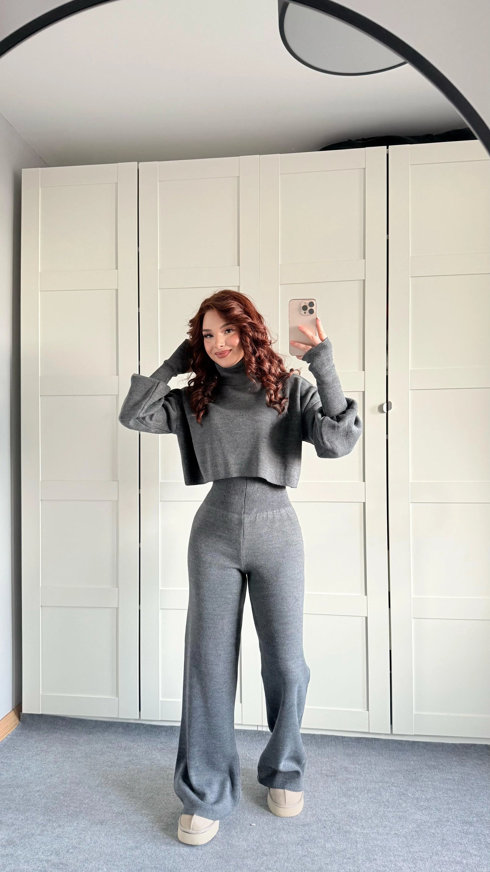 High-neck cropped sweater and high-waisted pants knit set - MYSTERYBOXS