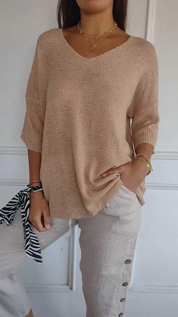 Rosel - Plain knitted top with V-neck - MYSTERYBOXS